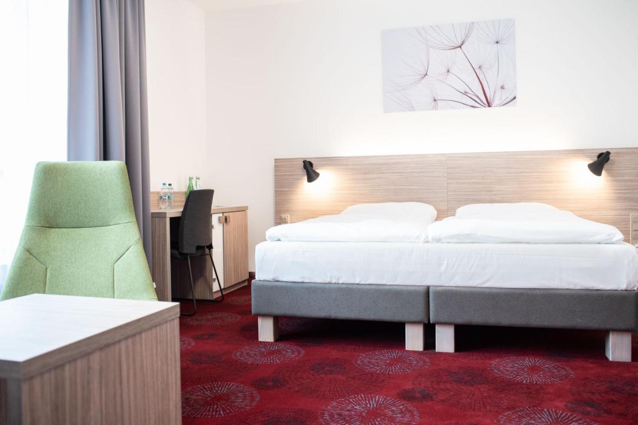 Hotel Tammel Jičín Esterno foto